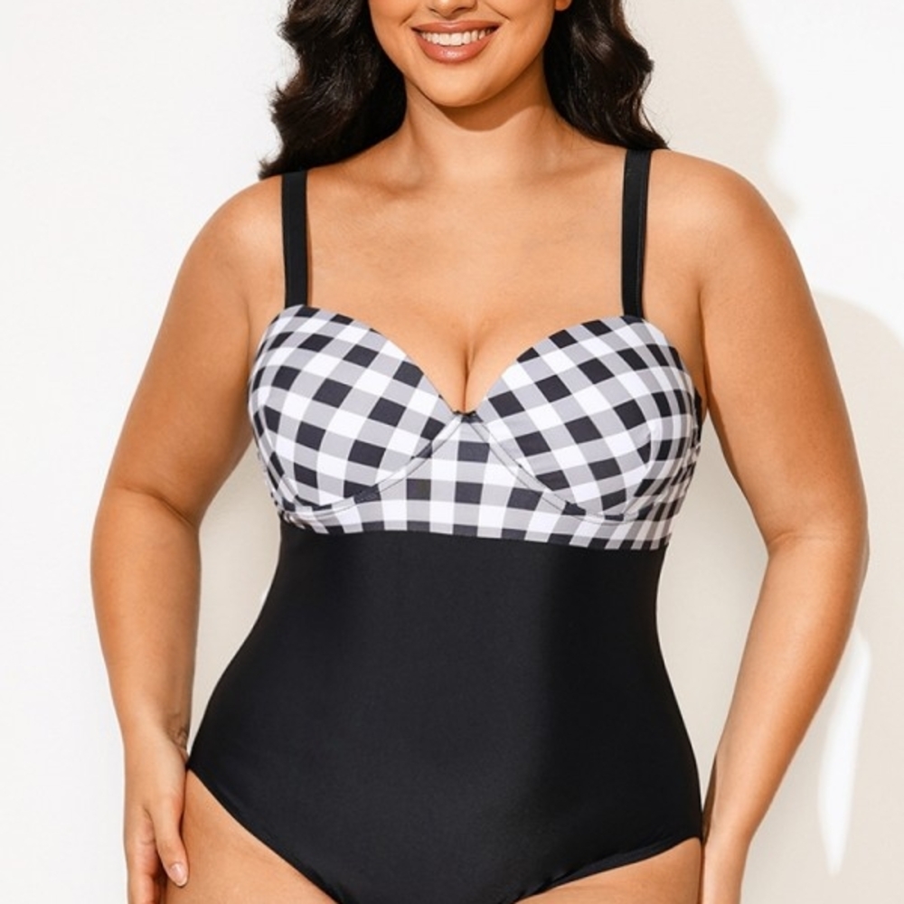 NEW NWT MeetCurve Black and White Checkered Women's Swimsuit Sz 4XL